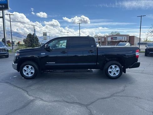 Used 2020 Toyota Tundra SR5 w/ SR5 Convenience Package image 4
