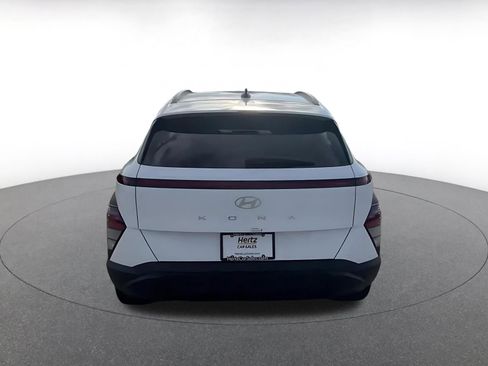 Used 2025 Hyundai Kona SEL image 12