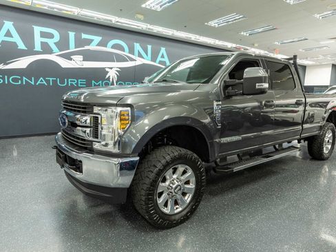 Used 2018 Ford F250 XLT image 1