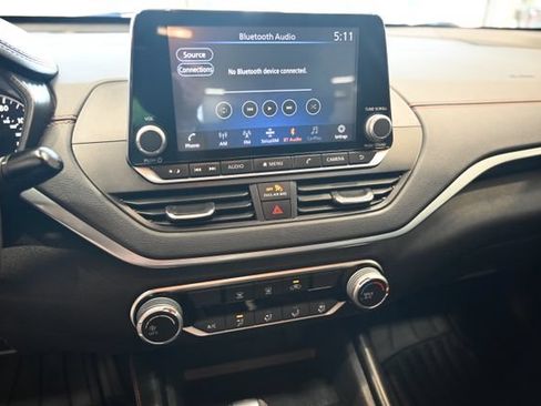 Used 2020 Nissan Altima 2.5 SR FWD image 13