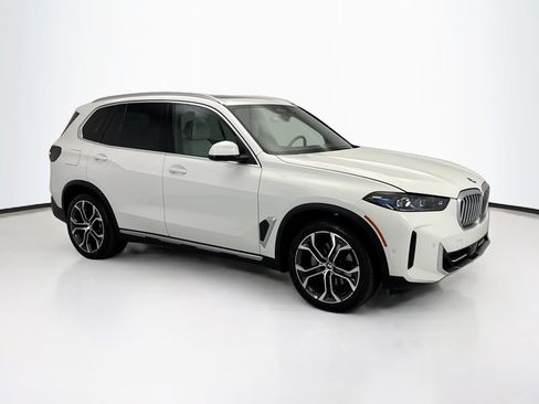 Used 2026 BMW X5 xDrive40i w/ Climate Comfort Package AWD/4WD image 3