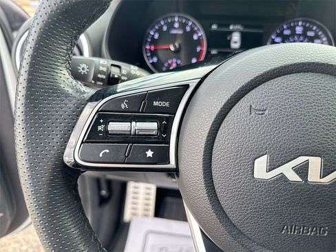 Used 2024 Kia Forte GT-Line w/ GT-Line Premium Package image 17