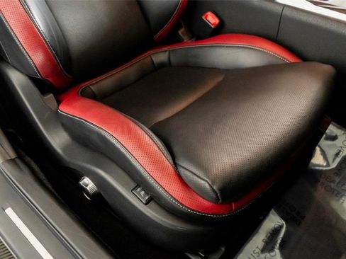 Used 2015 Nissan GT-R Black Edition image 29