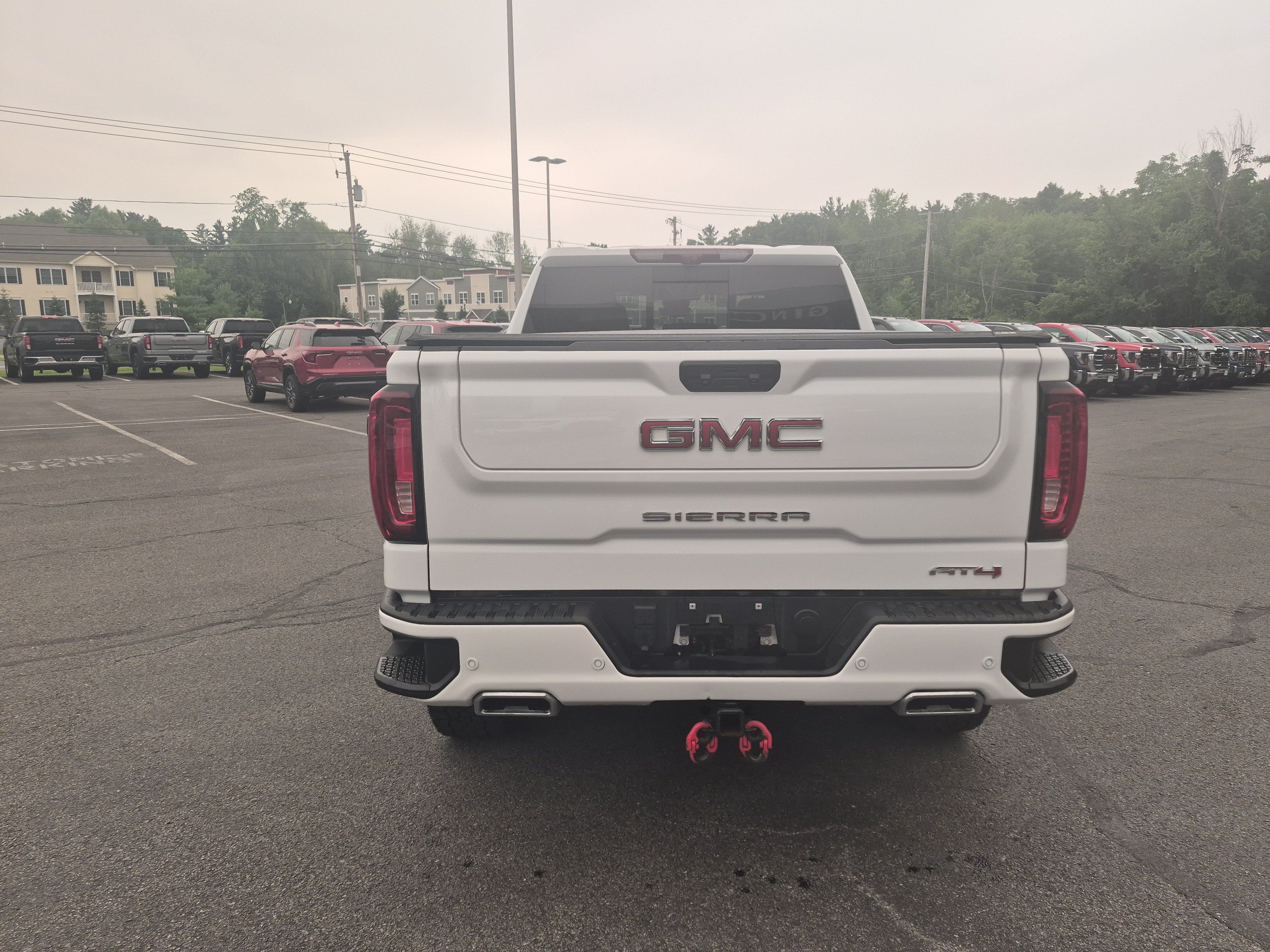 Certified 2023 GMC Sierra 1500 AT4 w/ Technology Package AWD/4WD image 4