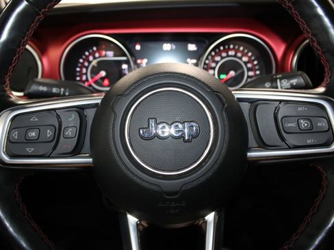 Used 2022 Jeep Gladiator Rubicon w/ Cold Weather Group AWD/4WD image 30