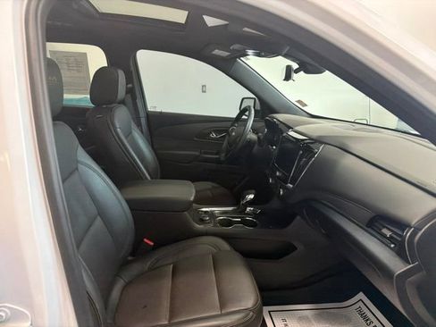 Used 2023 Chevrolet Traverse High Country AWD/4WD image 41
