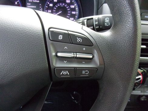 Used 2023 Hyundai Kona SEL AWD/4WD image 18