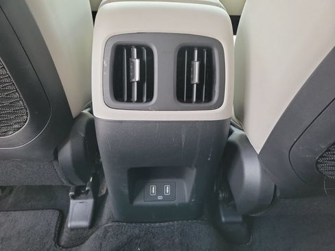 Certified 2024 Hyundai Tucson Limited AWD/4WD image 18