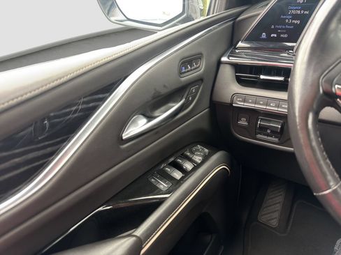 Used 2022 Cadillac Escalade Sport w/ Touring Package AWD/4WD image 12