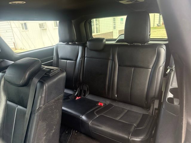 Used 2019 Ford Expedition Max XLT w/ Equipment Group 202A AWD/4WD image 6