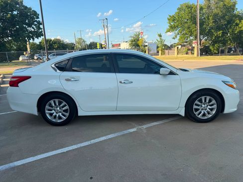Used 2017 Nissan Altima 2.5 S w/ Power Driver Seat Package FWD image 8