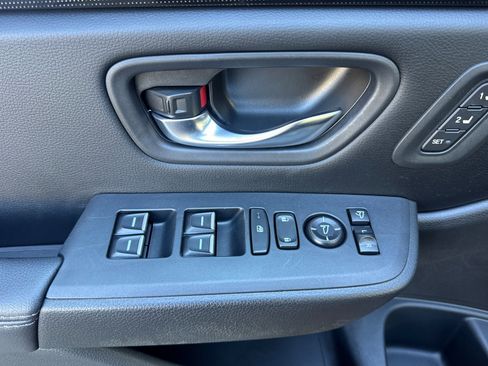 Used 2023 Honda Pilot Elite image 8