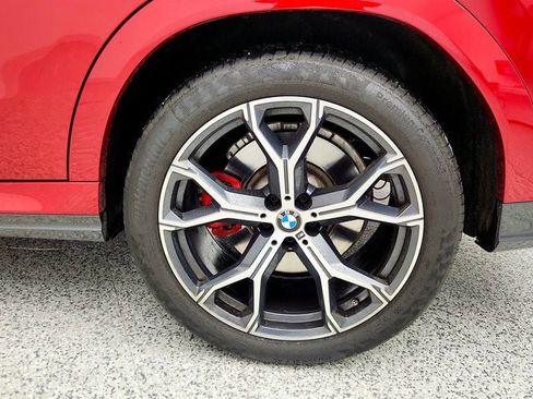 Used 2021 BMW X6 xDrive40i w/ M Sport Package image 9