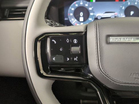 Certified 2026 Land Rover Range Rover Velar Dynamic SE image 15