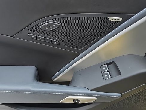 Used 2016 Chevrolet Corvette Z06 w/ 3LZ Preferred Equipment Group image 12