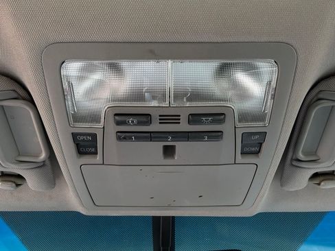 Used 2013 Toyota Camry XLE FWD image 16