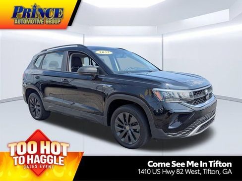 Used 2022 Volkswagen Taos S FWD image 1