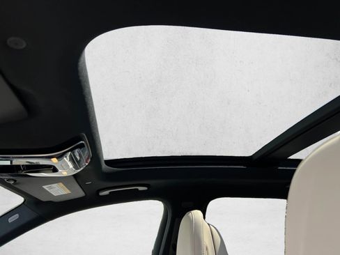 Certified 2026 Mercedes-Benz GLC 300 4MATIC image 12