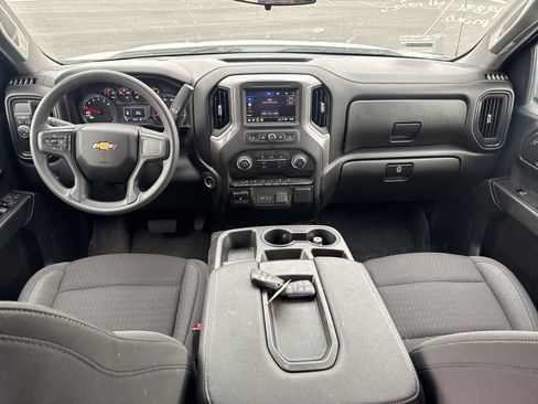 Used 2023 Chevrolet Silverado 1500 Custom image 14