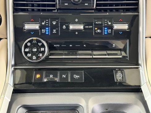 Used 2025 Nissan Armada Platinum w/ Convenience Package AWD/4WD image 56
