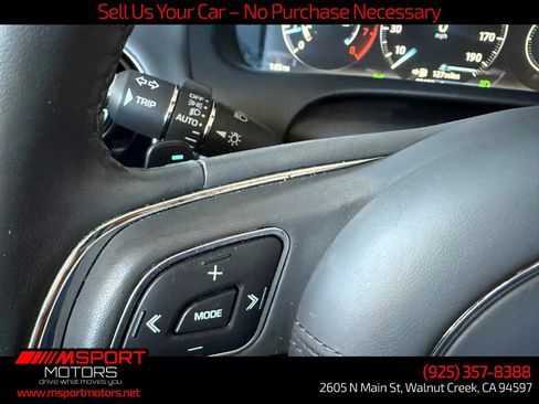 Used 2019 Jaguar XJ L Portfolio RWD image 30