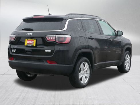 Used 2022 Jeep Compass Latitude image 7