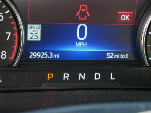 Used 2023 Ford Explorer Limited w/ Limited Technology Package image 7