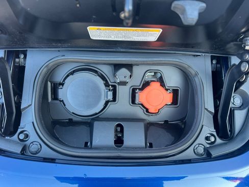 Used 2025 Nissan Leaf S w/ Protection Package image 47