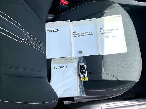 Certified 2024 Hyundai Tucson SEL FWD image 11