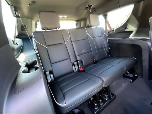 New 2026 Cadillac Escalade ESV Luxury image 28
