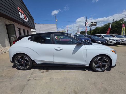 Used 2020 Hyundai Veloster Turbo Ultimate FWD image 8