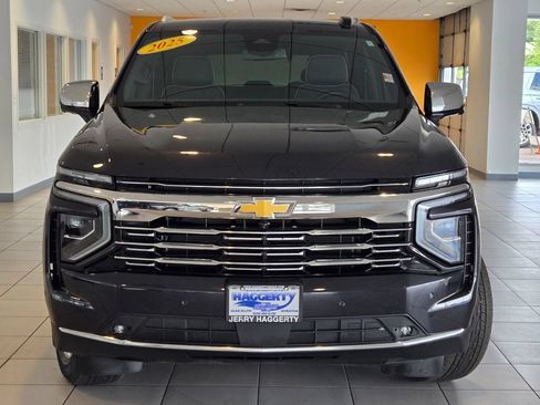 Certified 2025 Chevrolet Tahoe Premier AWD/4WD image 3