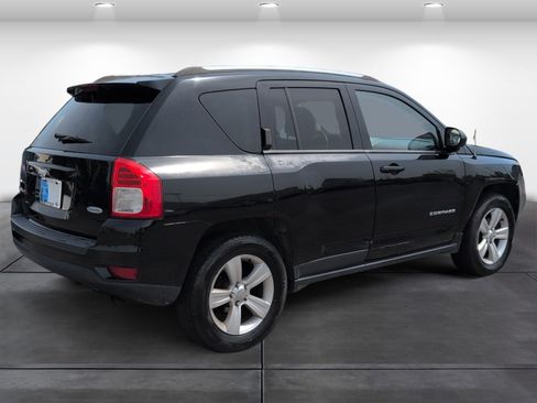 Used 2013 Jeep Compass Latitude AWD/4WD image 7