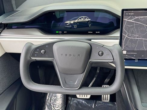 Used 2023 Tesla Model X Plaid AWD/4WD image 17