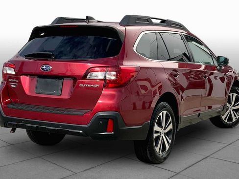 Used 2019 Subaru Outback 2.5i Limited AWD/4WD image 12