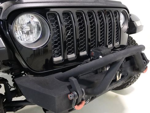 Used 2021 Jeep Gladiator Rubicon w/ Dual Top Group AWD/4WD image 37