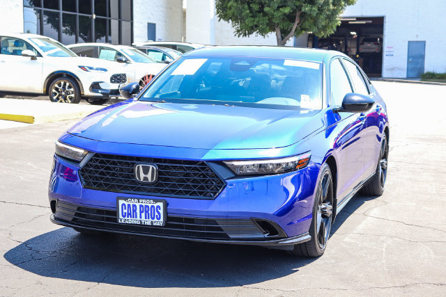 Used 2024 Honda Accord Sport image 4