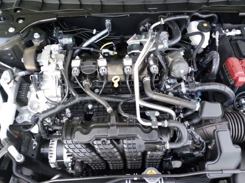Used 2024 Nissan Altima 2.5 SR w/ SR Premium Package FWD image 16