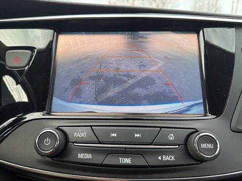 Used 2017 Buick Envision Essence image 28