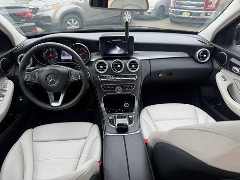 Used 2016 Mercedes-Benz C 300 4MATIC Sedan image 29