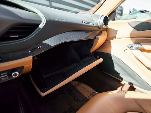 Used 2022 Ferrari F8 Tributo image 69