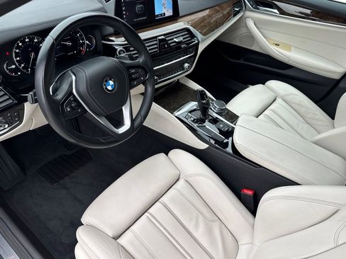 Used 2018 BMW 530i RWD image 4