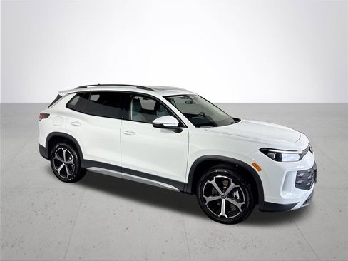 New 2026 Volkswagen Tiguan SE image 4