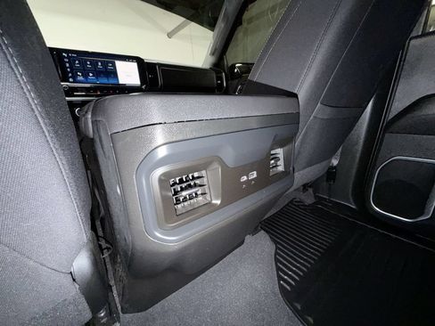 Used 2024 Chevrolet Silverado 1500 RST w/ Z71 Off-Road Package AWD/4WD image 20