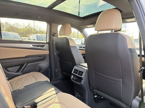 New 2026 Volkswagen Atlas Cross Sport SE image 17