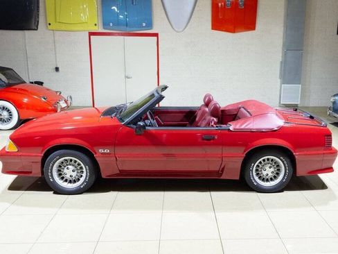 Used 1989 Ford Mustang GT RWD image 7