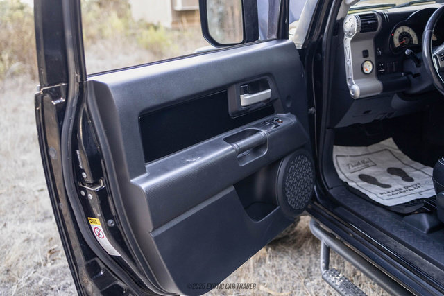 Used 2007 Toyota FJ Cruiser 4WD w/ TRD Special Edition image 61