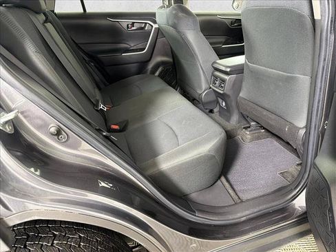 Used 2023 Toyota RAV4 LE FWD image 15
