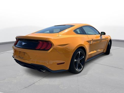 Used 2018 Ford Mustang Coupe image 6