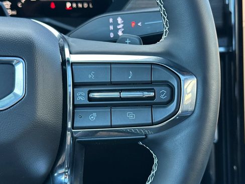Used 2025 GMC Acadia Denali w/ Super Cruise Package AWD/4WD image 30